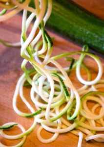 Spaghetti Raw di Zucchine e Carote in Salsa di Arancio